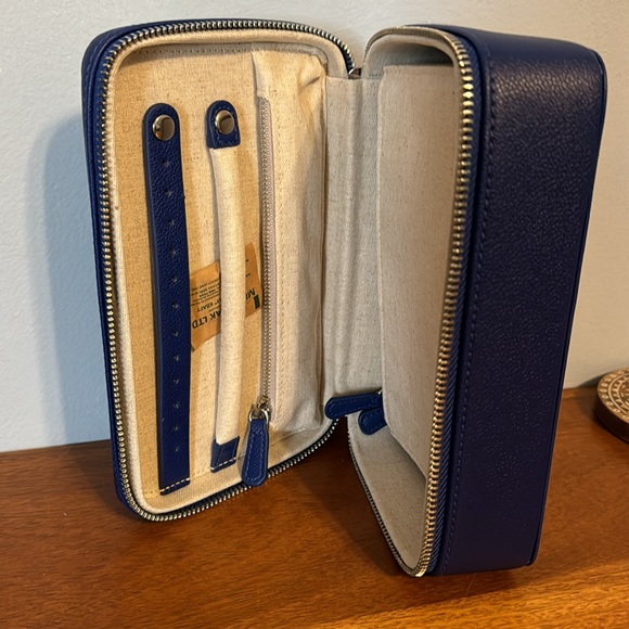 Mark & Graham Medium Travel Jewelry Case - Picture 2 of 10